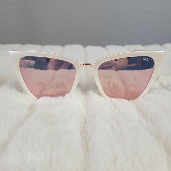 QUAY // ltd ed jlo collaboration white rose gold mirror lens ivory frame cateyes